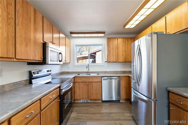 Building Photo - 11941 S Clayson St