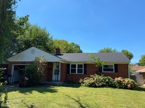 Building Photo - 3- Bedroom Home