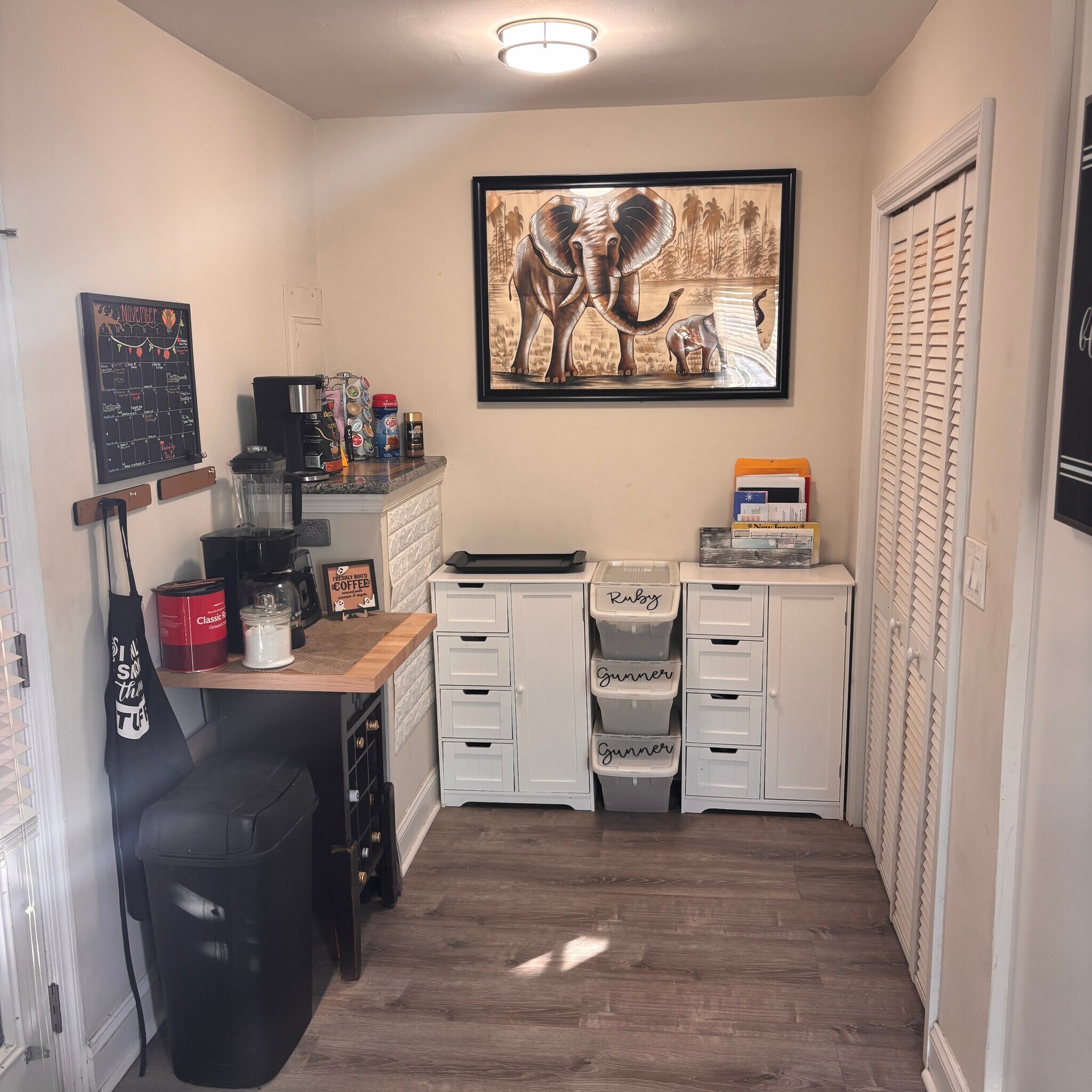 Building Photo - 466 Windsor Dr