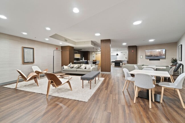 Building Photo - Penn Quarter Condo | Studio | 1 Bath | 450 Sf