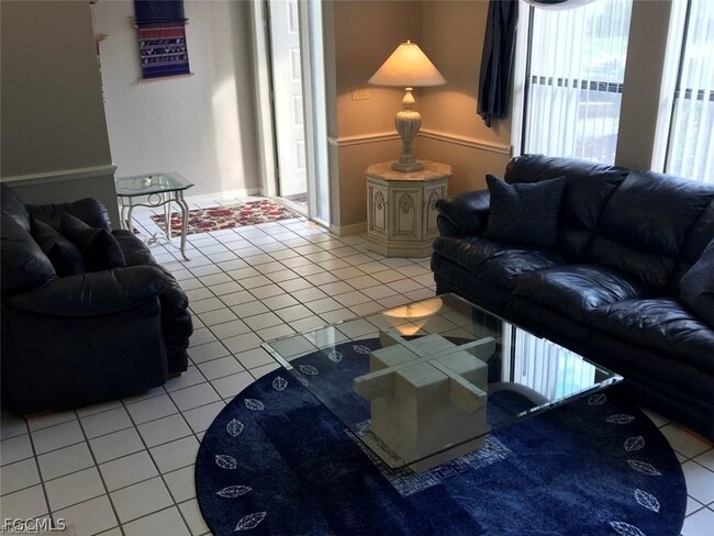 Building Photo - 6645 Wakefield Dr