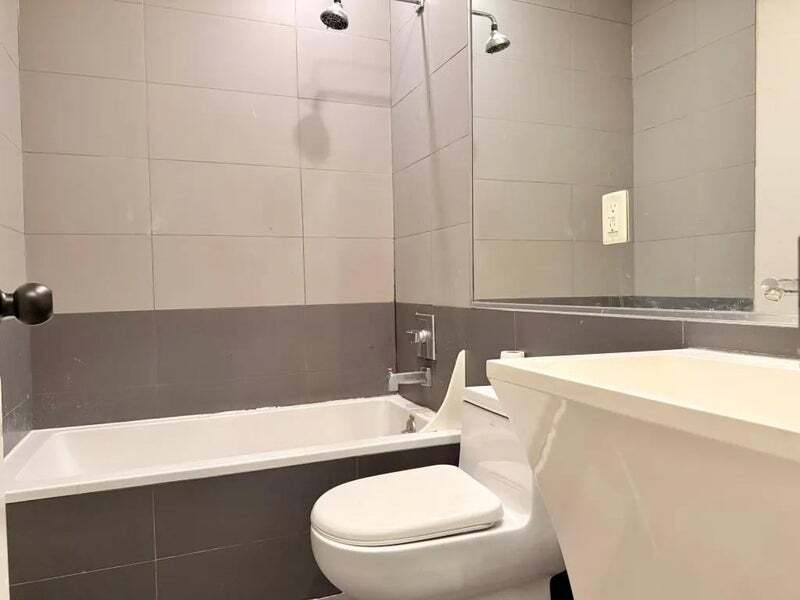 Building Photo - Furnished room/NOT APARTMENT