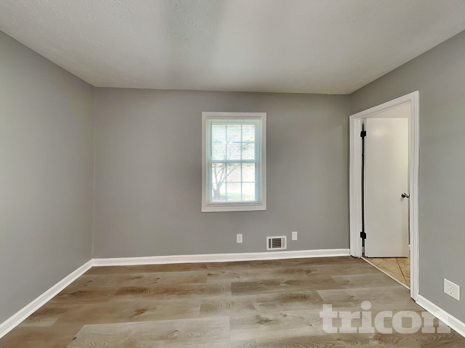 Building Photo - 155 Rock Garden Terrace N W