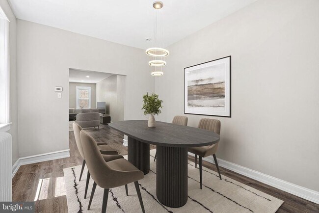 Building Photo - 2257 Ann St