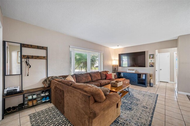 Building Photo - 1411 Pine Brook Dr