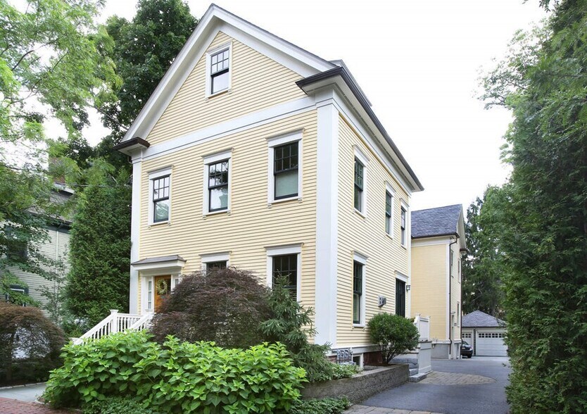 Building Photo - 29 Avon St