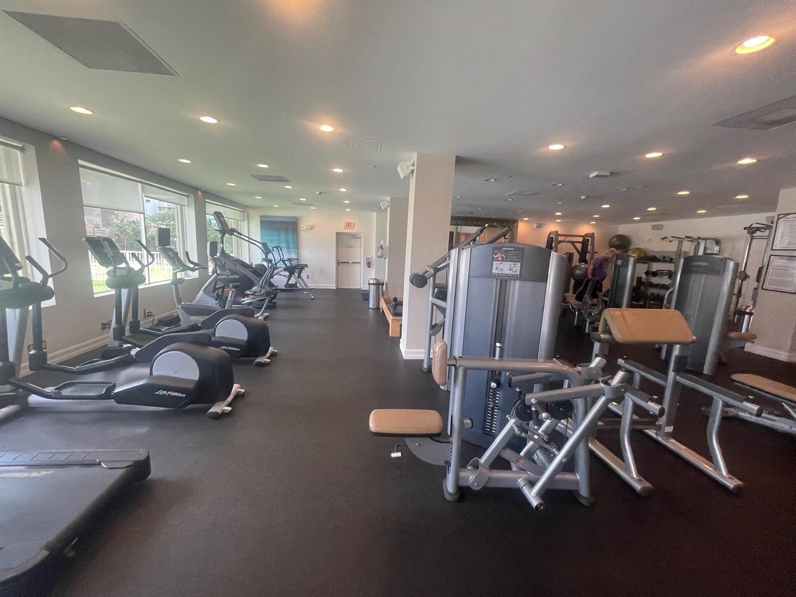 Building Photo - 2451 Brickell Ave