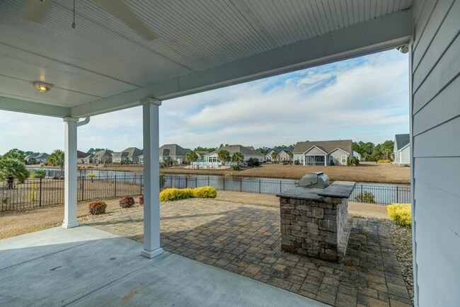 Building Photo - 1208 Ficus Dr