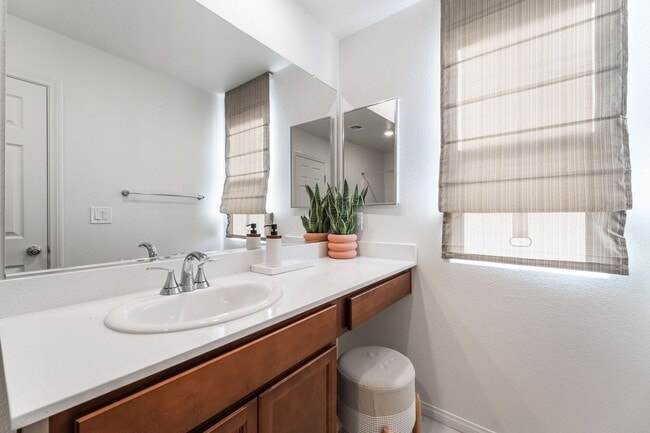 Building Photo - Be the first to live in this brand-new expansive two-story former model home!