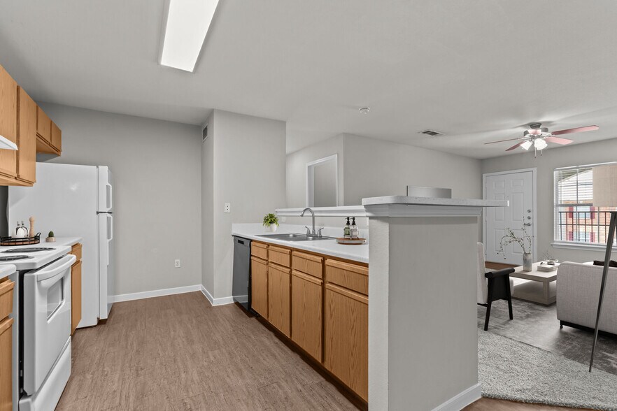 Building Photo - Echo Station Apartments