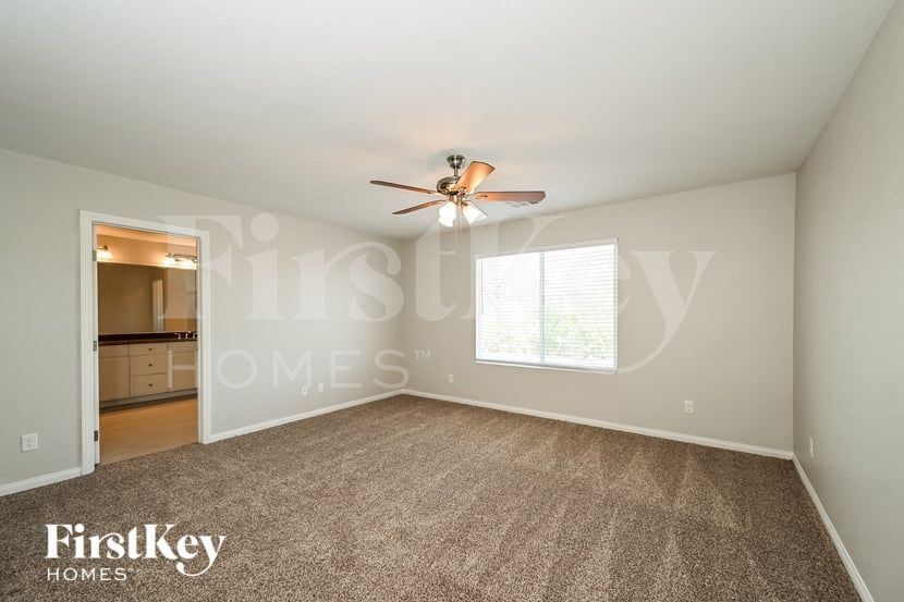 Building Photo - 7279 River Star Ct