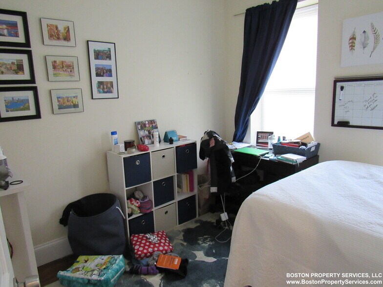 Building Photo - 16 Sewall St