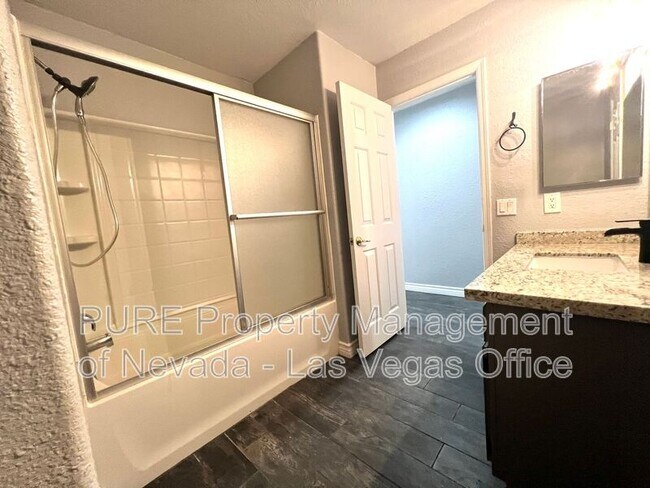 Building Photo - 1401 Healing Waters Ln