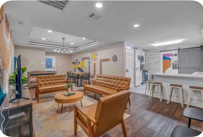 Building Photo - 8411 Garden Parks Dr