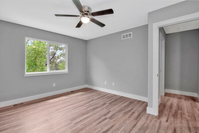 Building Photo - 4775 E 45th St N