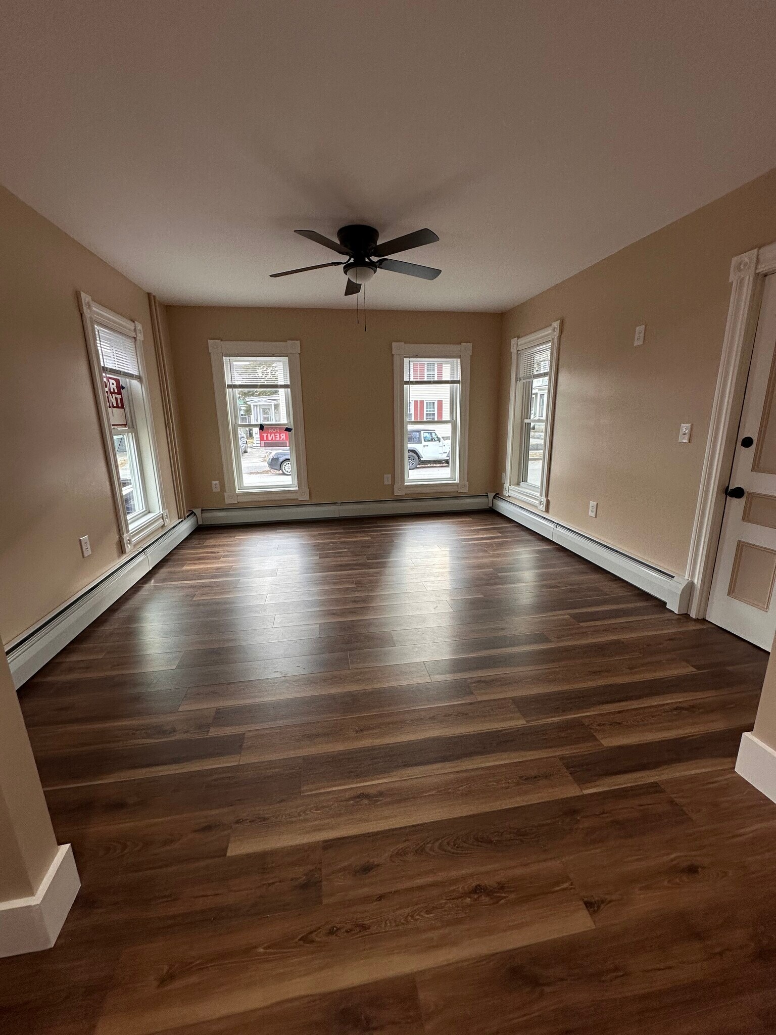 Building Photo - 2 Union St