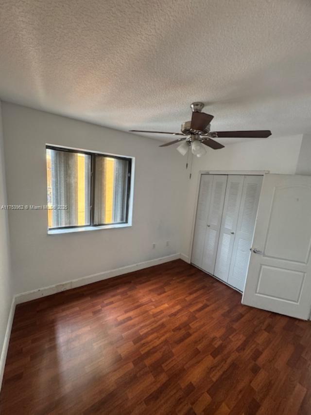 Building Photo - 9300 Fontainebleau Blvd