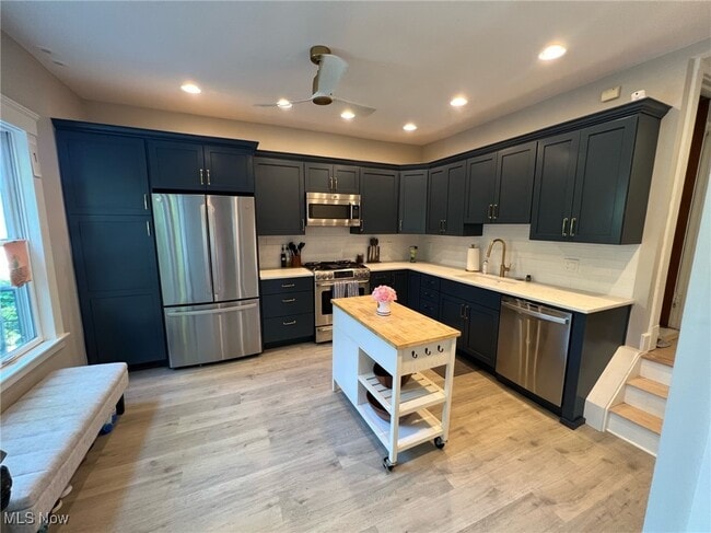 Building Photo - 2877 Hampshire Rd