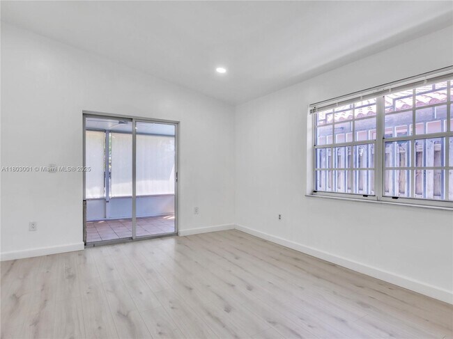 Building Photo - 7172 SW 22nd St