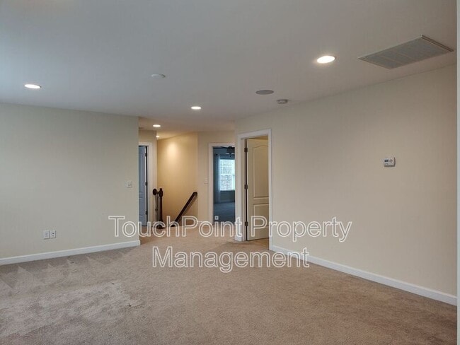 Building Photo - 4009 Oxford Mill Rd