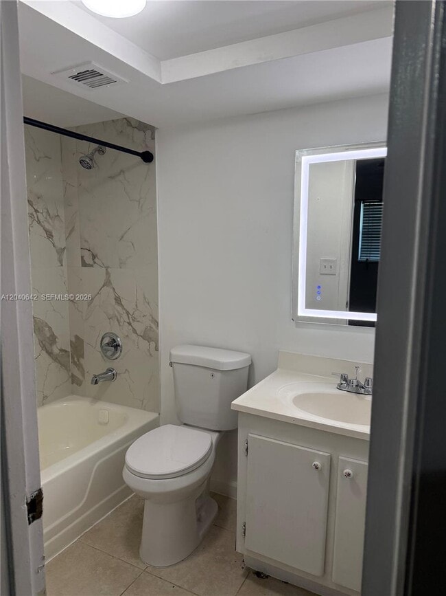 Building Photo - 7900 S Colony Cir