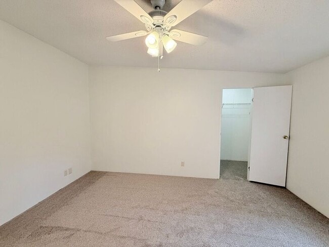 Building Photo - 3936 Griffith Rd