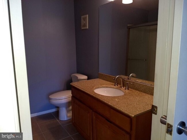 Building Photo - 1105 Braxton Ct