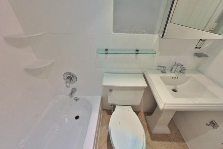 Building Photo - 330 E 35th St