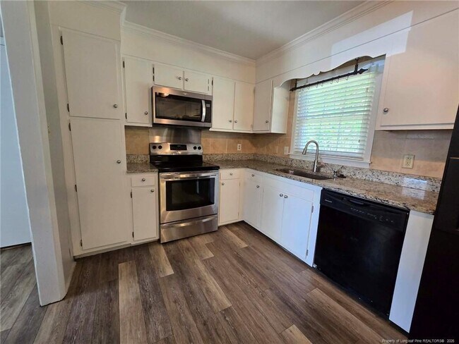 Building Photo - 5410 Laramie Ct