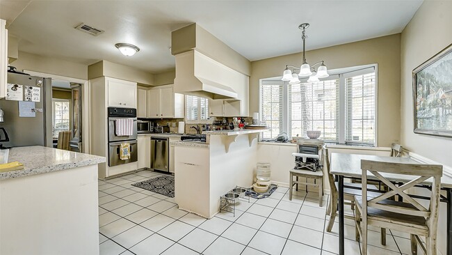 Building Photo - 12703 Rocky Meadow Dr