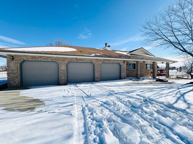 Building Photo - Beautiful Horse Property with Outbuildings...