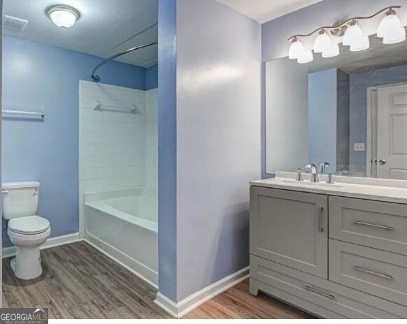 Building Photo - 2700 Pine Tree Rd NE