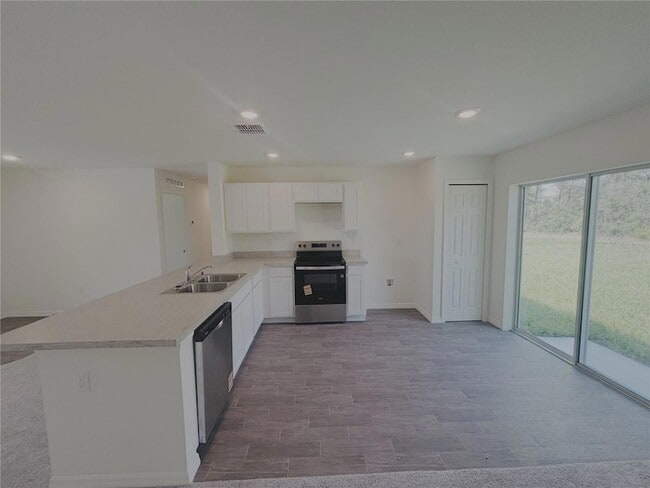 Building Photo - 3040 SW 168th Loop