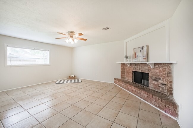 Building Photo - 16722 Moary Firth Dr