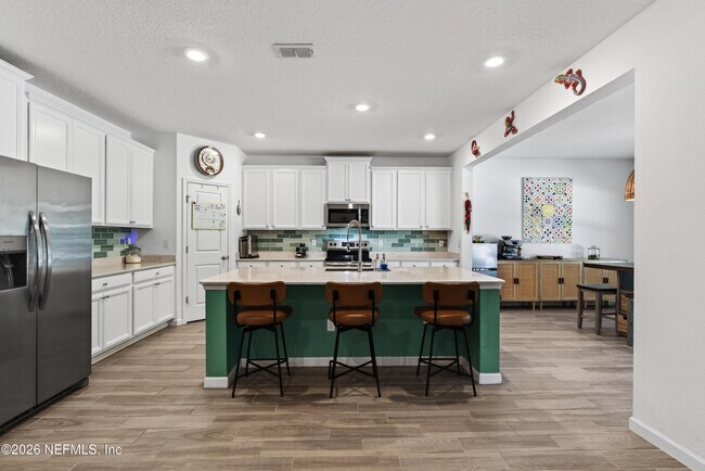 Building Photo - 7212 Calamint Ave