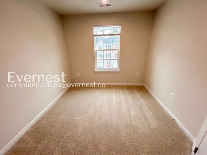 Building Photo - 8808 Stevenson Ln