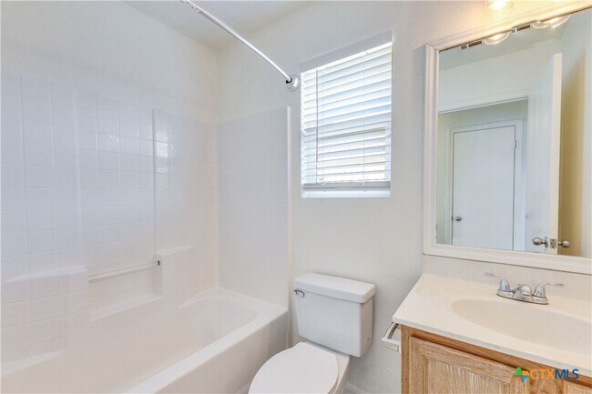 Building Photo - 1103 Madison