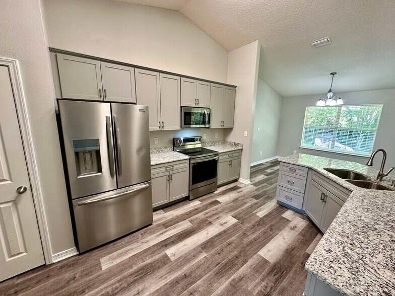 Primary Photo - 11699 Madrone Ln