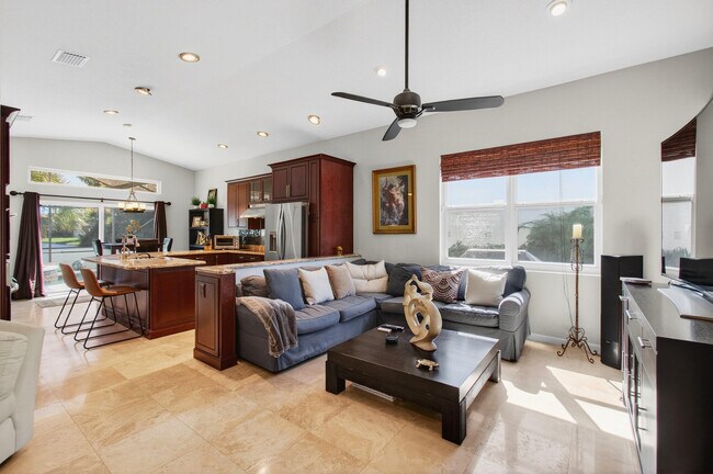 Building Photo - 7076 Middlebury Dr