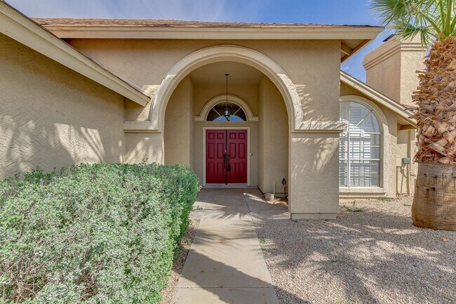 Building Photo - 4314 E Juanita Ave