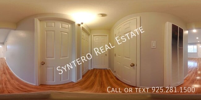 Building Photo - 1595 3rd Ave