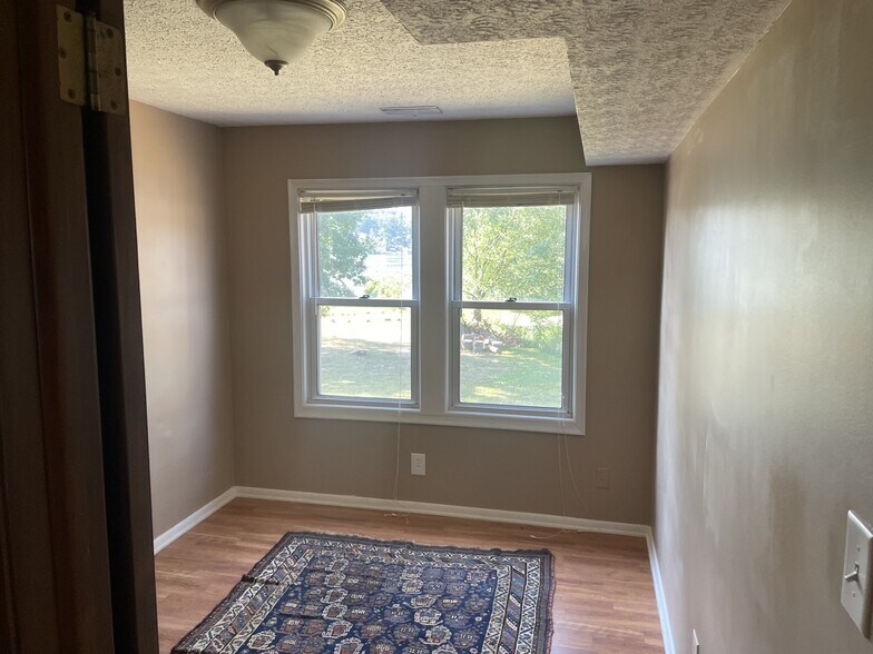 Building Photo - 4335 Ormond Dr