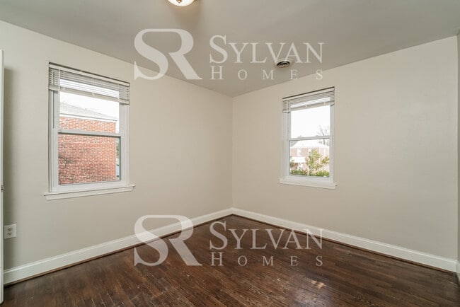 Building Photo - 8504 Willow Oak Rd