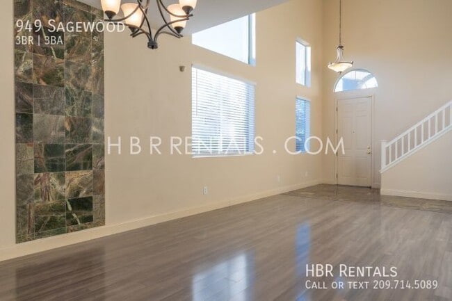 Building Photo - 949 Sagewood-