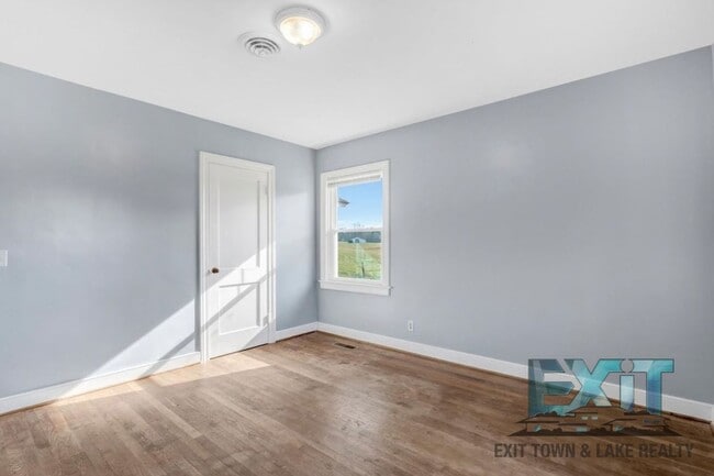 Building Photo - Freshly Updated Brick Home in Peaceful Country Setting – Freeman, VA