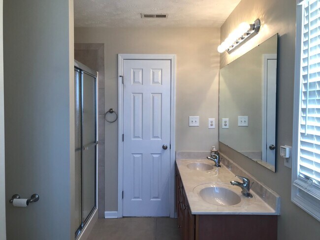 Building Photo - 223 Lochwood~The Hollies at Westgate