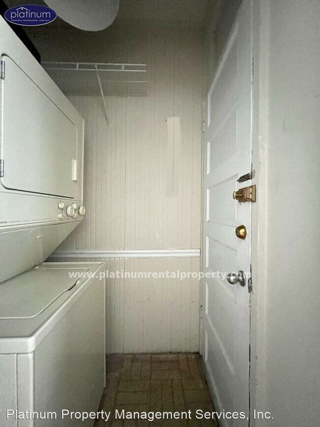 Building Photo - 1 br, 1 bath House - 1125 Briarcliff Place...