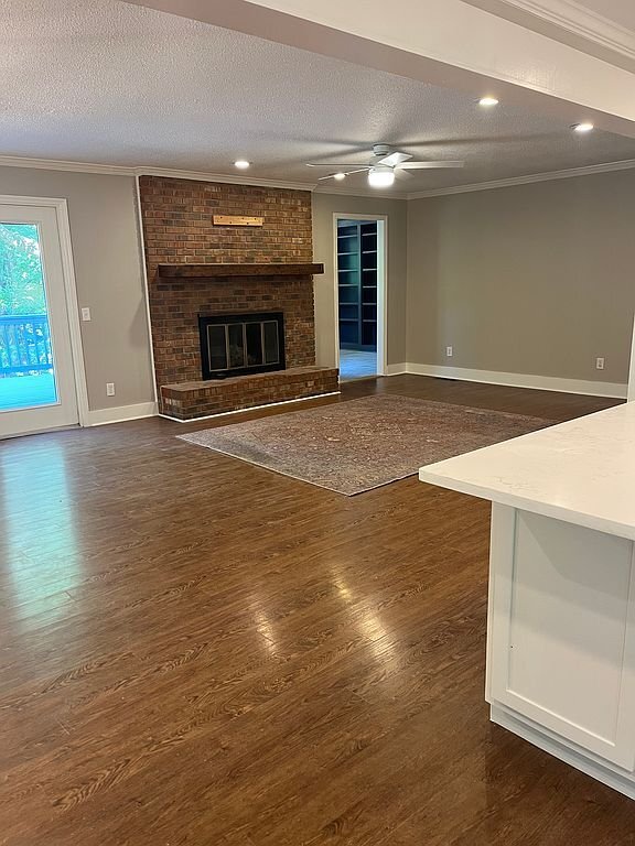 Building Photo - 509 Castlewood Trail
