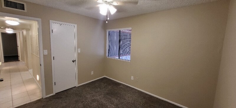 Building Photo - 1567 W Javelina Ave