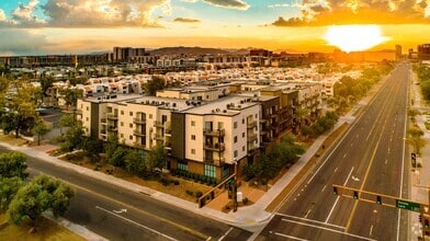 Building Photo - The Fredrick Tempe